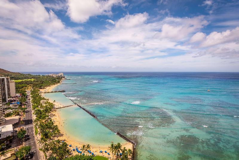 Hyatt Regency Waikiki Beach Resort And Spa
