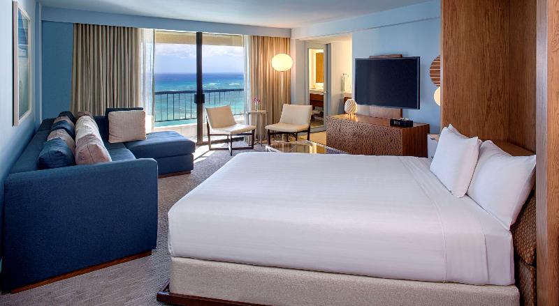 Hyatt Regency Waikiki Beach Resort And Spa