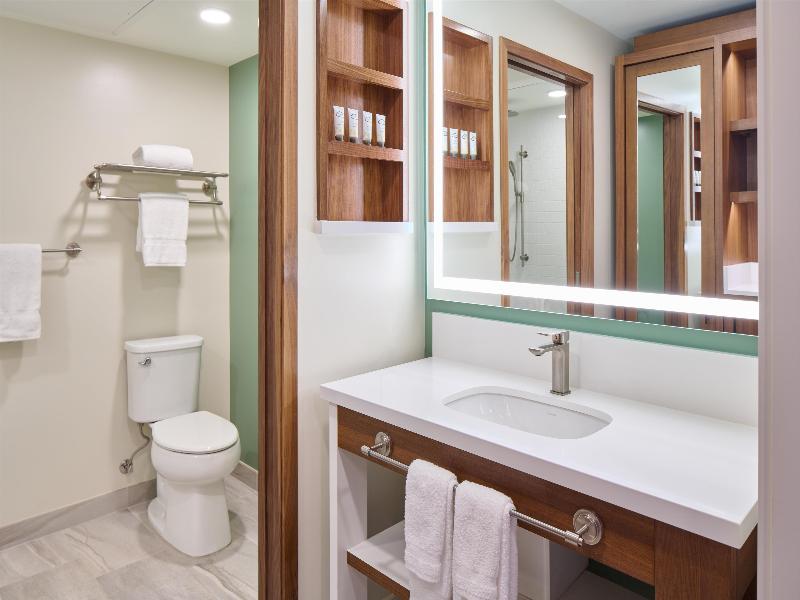 OUTRIGGER Kaanapali Beach Resort image