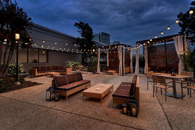 Holiday Inn Alexandria - Carlyle by IHG