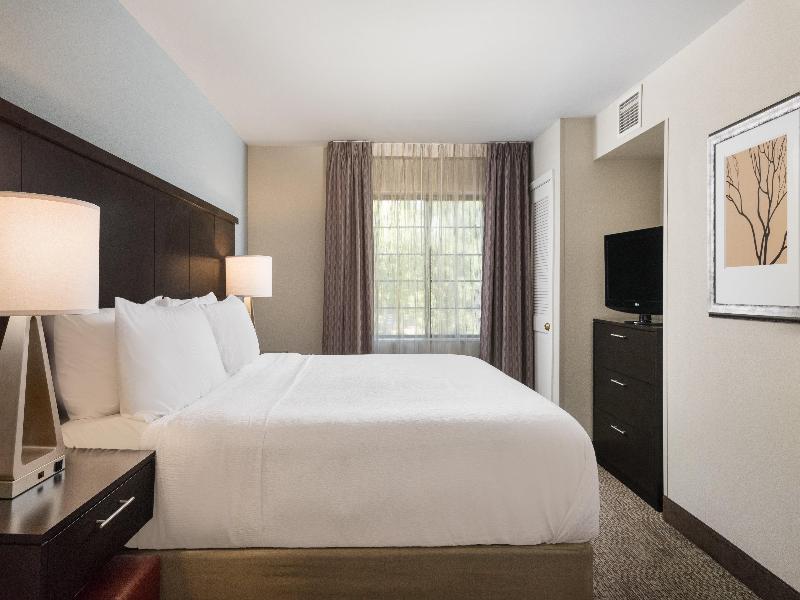 Staybridge Suites Chantilly Dulles Airport By IHG image