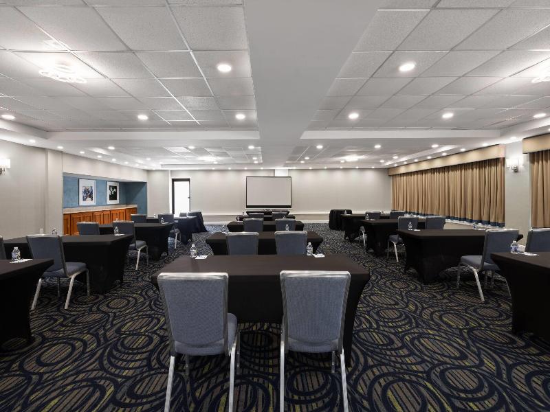 Wyndham Garden Manassas image