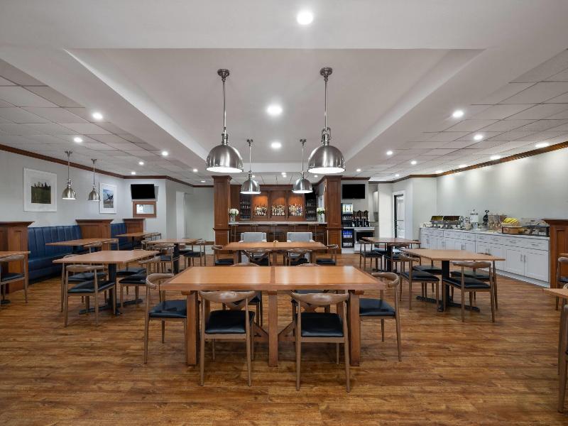 Wyndham Garden Manassas image