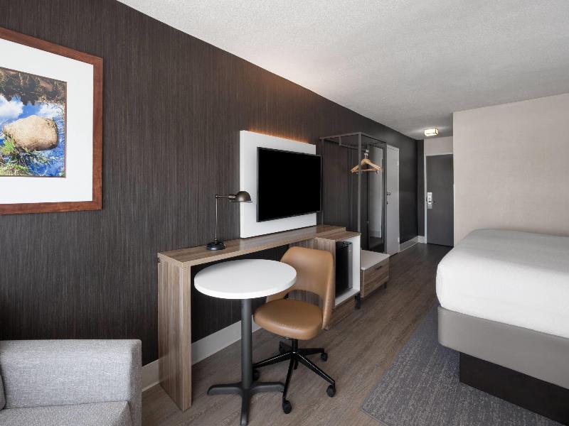 Wyndham Garden Manassas image
