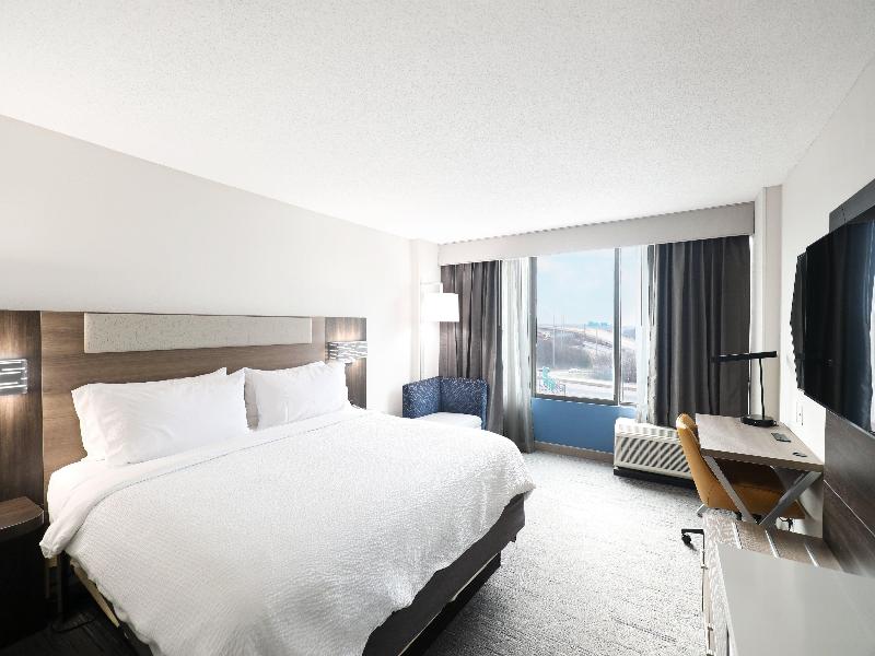 Holiday Inn Express SpringfieldI-95 S OF I-495 image