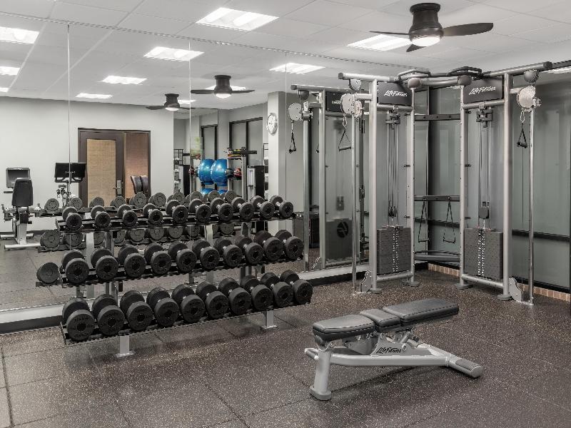 DoubleTree by Hilton McLean Tysons image