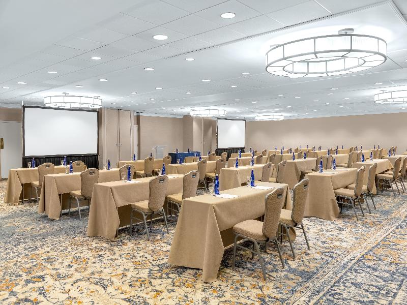 DoubleTree by Hilton McLean Tysons image
