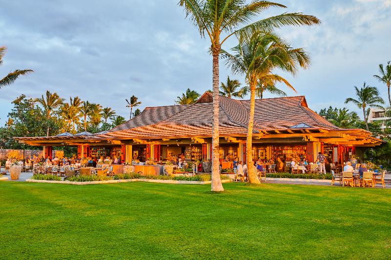 Mauna Lani Bay Hotel AND Bungalows