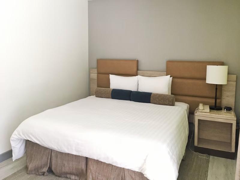 Kaimana Beach Hotel image