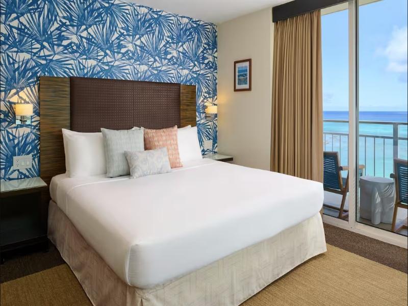 Kaimana Beach Hotel image 2