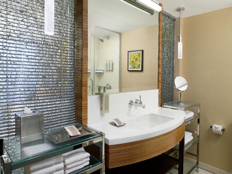 Hilton Waikiki Beach Resort & Spa image