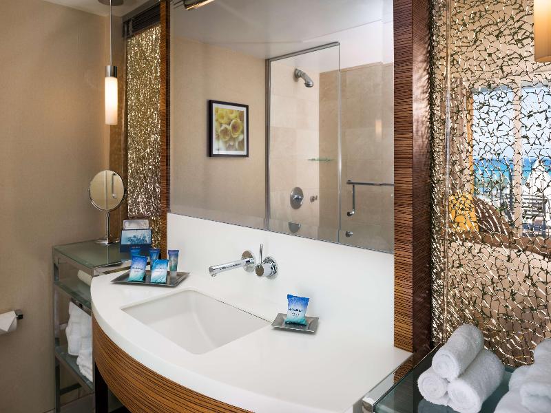 Hilton Waikiki Beach Resort & Spa image
