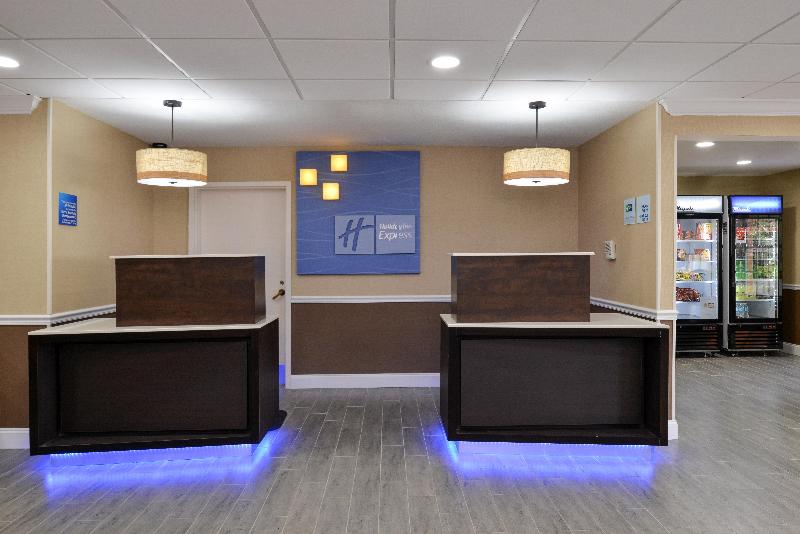 Holiday Inn Express & Suites Naples North - Bonita Springs, an IHG Hotel