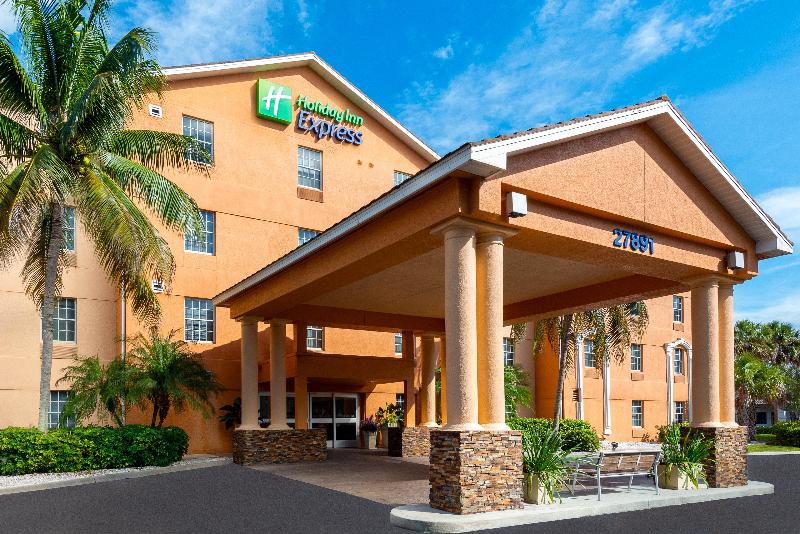 Holiday Inn Express & Suites Bonita Springs-IHG image