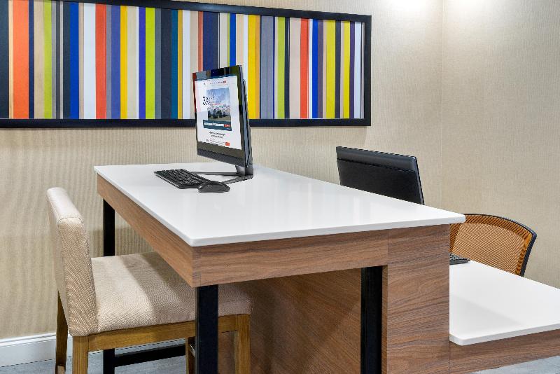 Holiday Inn Express & Suites Bonita Springs-IHG image