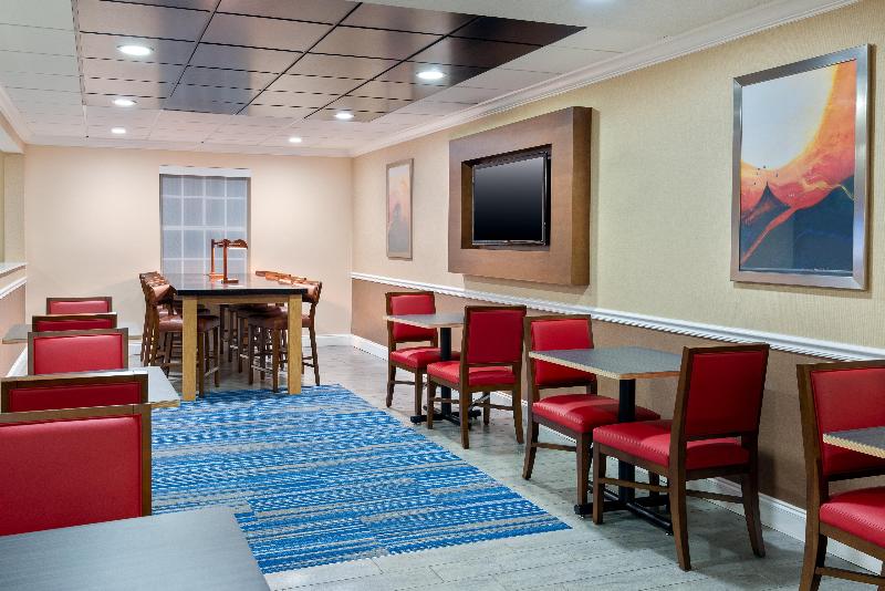 Holiday Inn Express & Suites Bonita Springs-IHG image