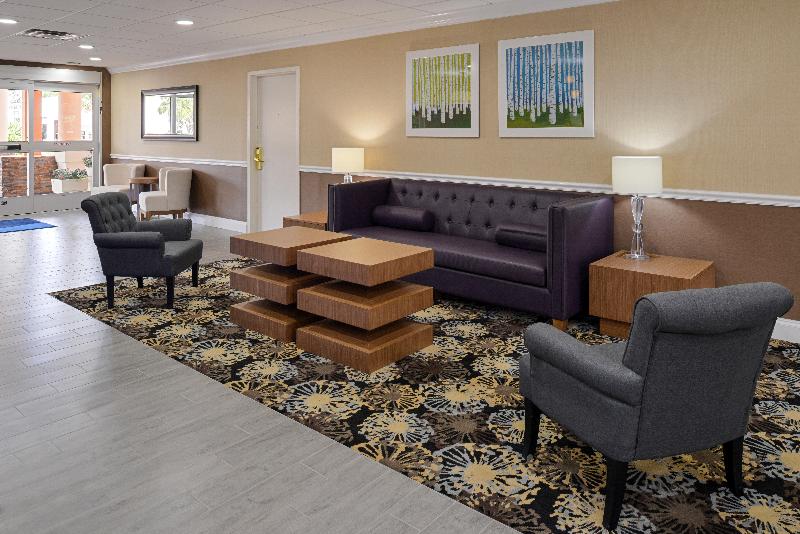 Holiday Inn Express & Suites Bonita Springs-IHG image