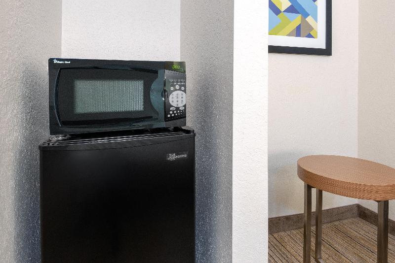 Holiday Inn Express & Suites Bonita Springs-IHG image