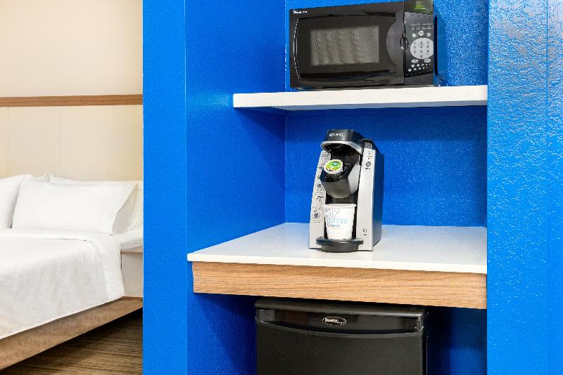 Holiday Inn Express & Suites Bonita Springs-IHG image