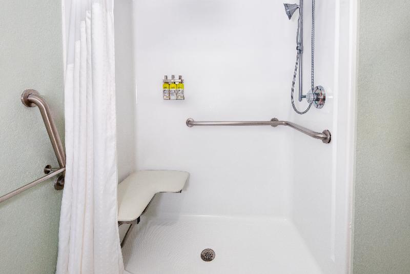 Holiday Inn Express & Suites Bonita Springs-IHG image