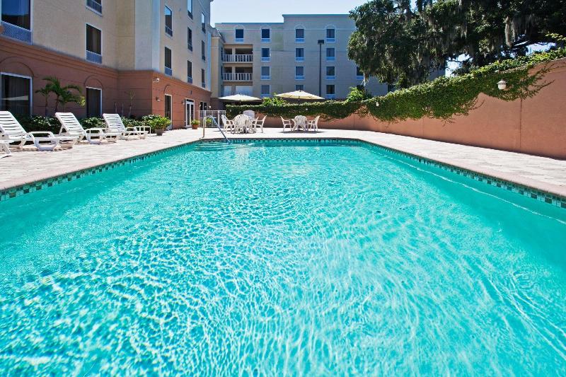 Holiday Inn Express Hotel & Suites Clearwater/US1