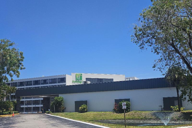 Holiday Inn St. Petersburg N Clearwater