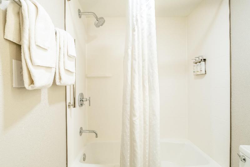 Holiday Inn Express Hotel & Suites Cocoa Beach