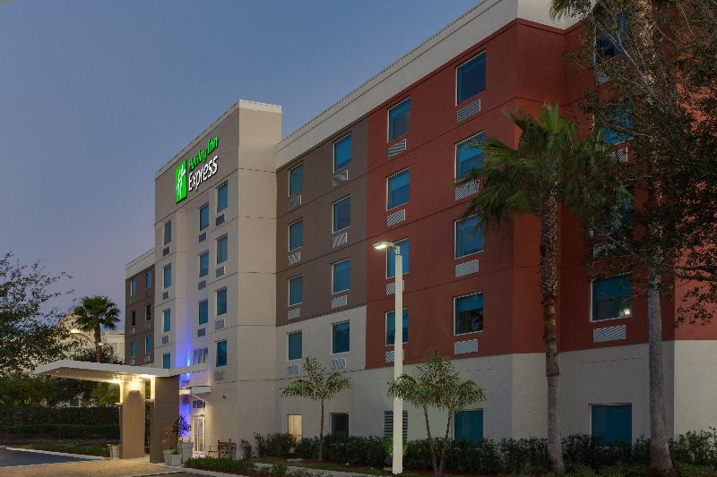 Holiday Inn Express Hotel&Suites Fort Lauderdal