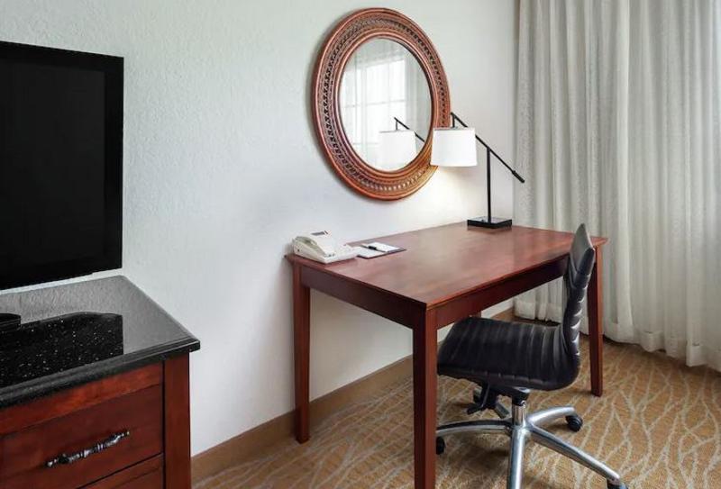 DoubleTree by Hilton Sunrise - Sawgrass Mills image