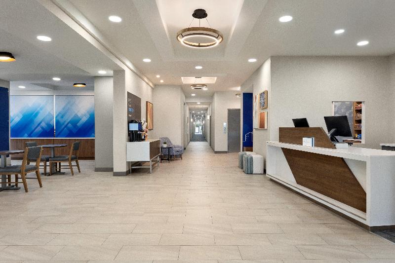 Holiday Inn Express & Suites Fort Pierce West IHG image