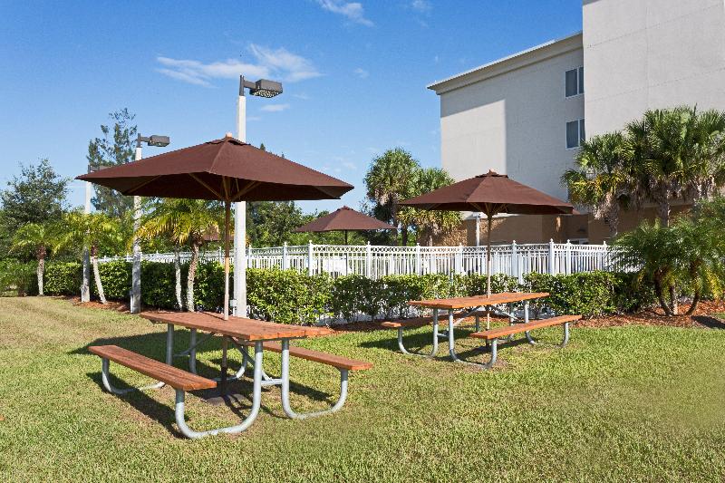 Holiday Inn Express & Suites Fort Pierce West IHG image