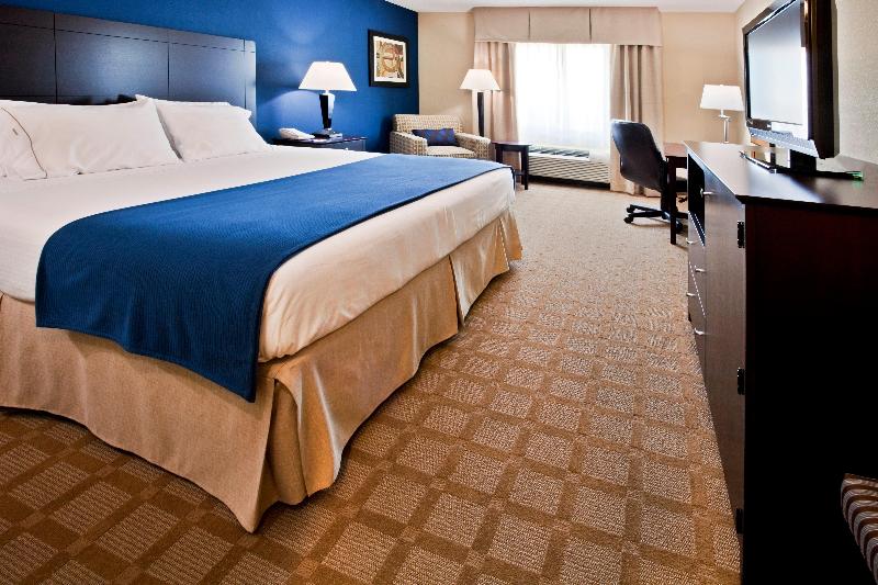 Holiday Inn Express & Suites Fort Pierce West IHG image