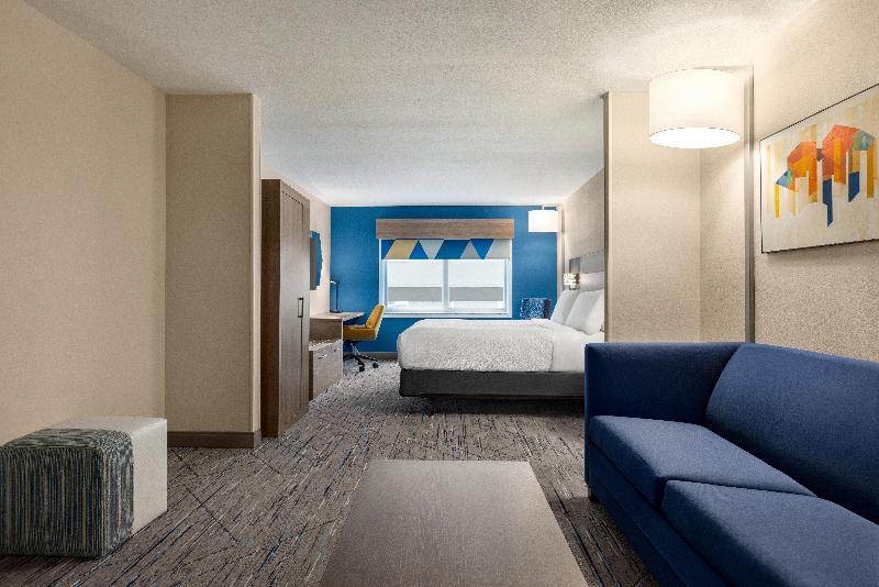 Holiday Inn Express & Suites Fort Pierce West IHG image
