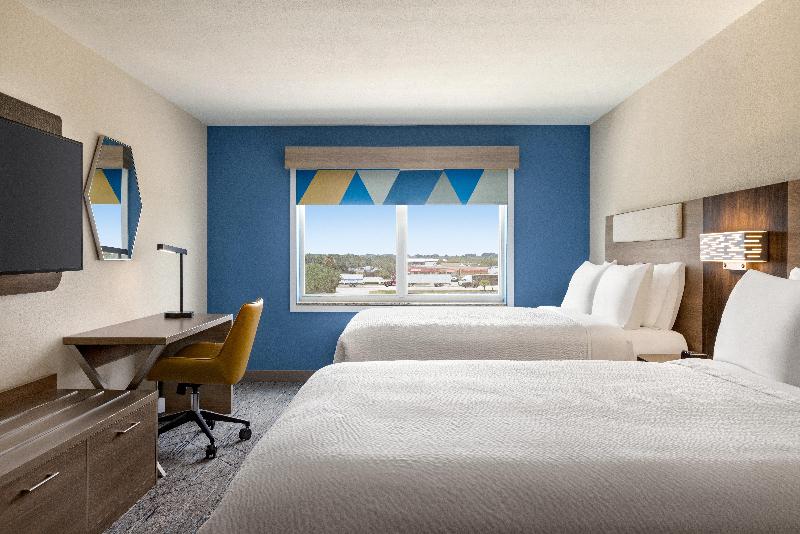 Holiday Inn Express & Suites Fort Pierce West IHG image