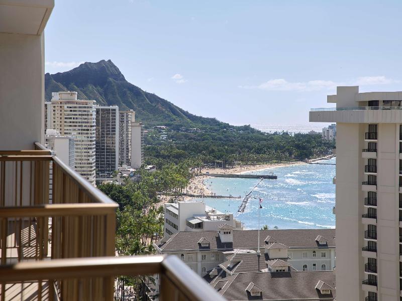 OUTRIGGER Waikiki Beachcomber Hotel image
