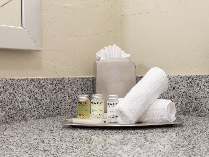 Plantation Hale Suites 5