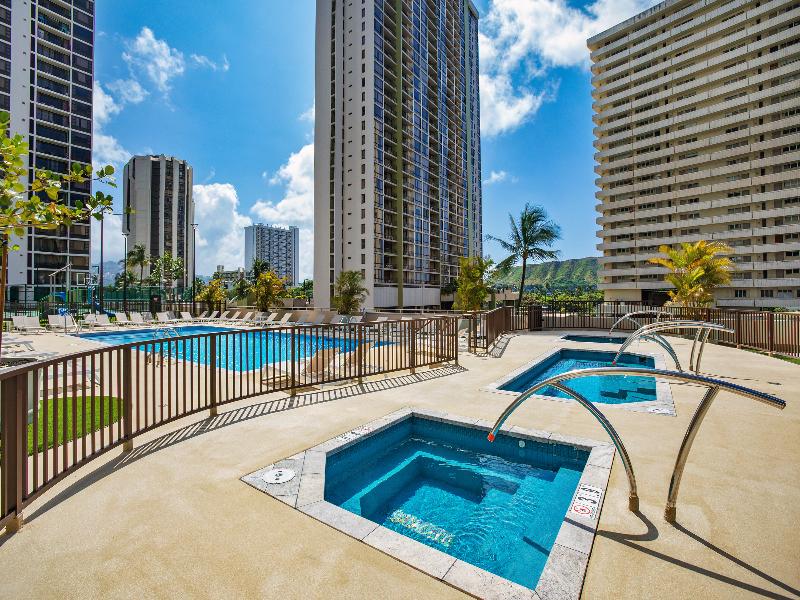 Aston at the Waikiki Banyan image