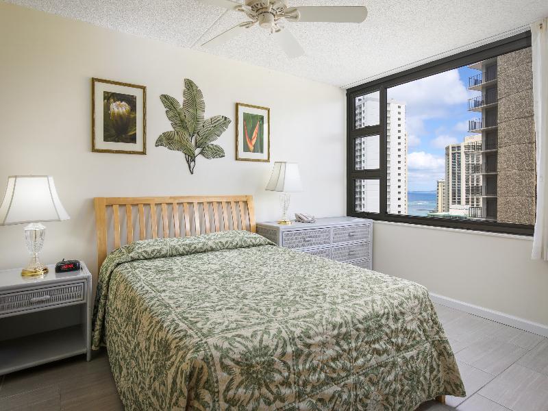 Aston at the Waikiki Banyan image