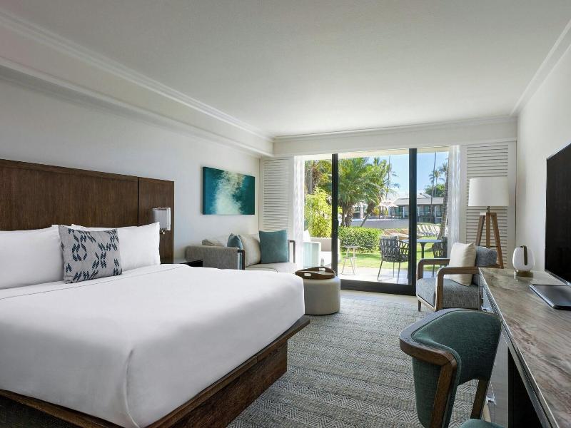 Room, 1 King Bed with Sofa bed, Partial Ocean View (Balcony) (1 King Bed and 1 Double Sofa Bed)