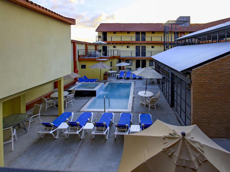 La Pinta Hotel image
