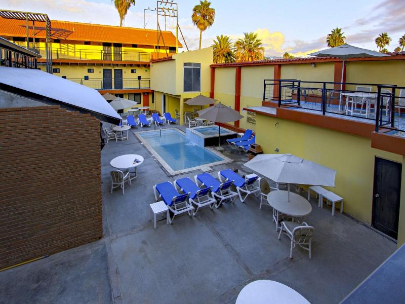 La Pinta Hotel image