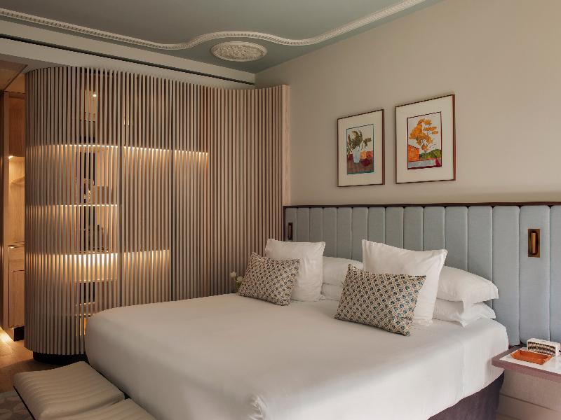 Grand Hotel Central image