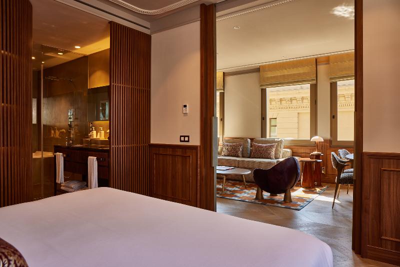 Grand Hotel Central image