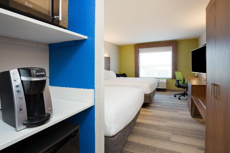 Holiday Inn Express Hotel&Suites Tampa-Fairgrou Holiday Inn Express Hotel&Suites Tampa-Fairgrou