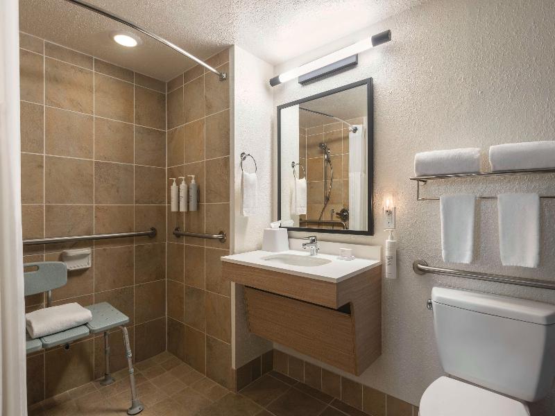 Spark by Hilton Sarasota Siesta Key Gateway image