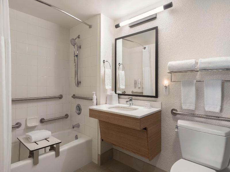 Spark by Hilton Sarasota Siesta Key Gateway image