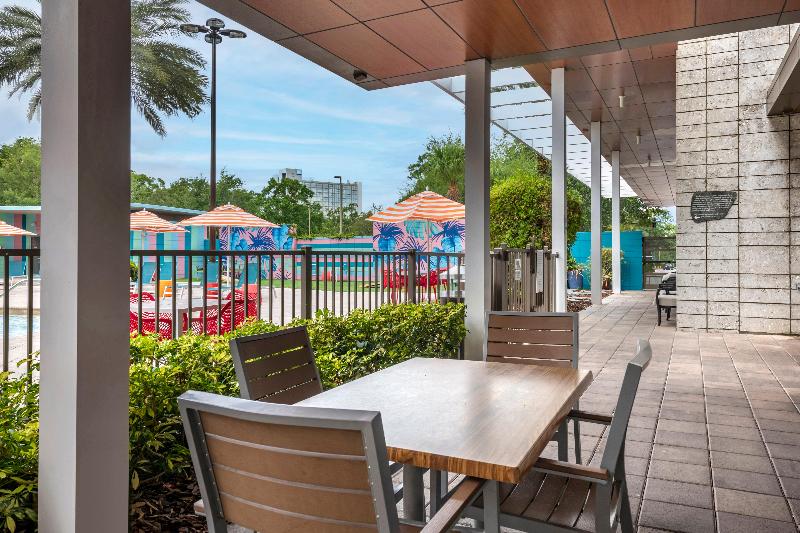 Holiday Inn Orlando - In Walt Disney