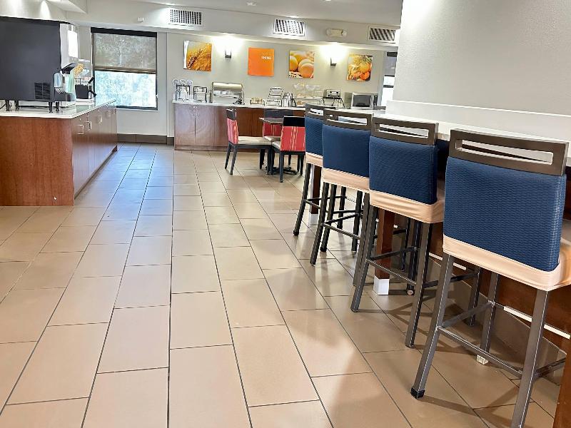 Comfort Inn Ocala Silver Springs image