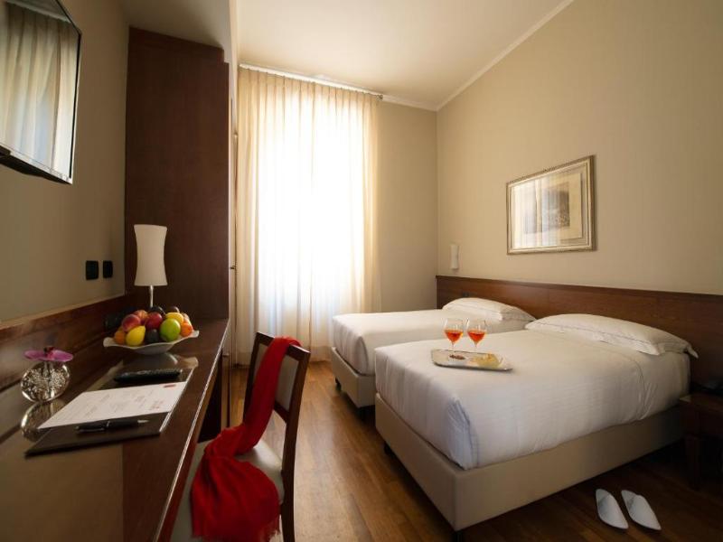 Fenice Hotel Milan image