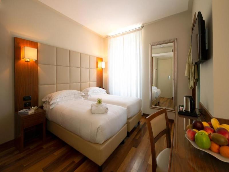 Fenice Hotel Milan image